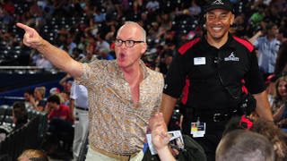 Illustration for article titled Michael Keaton Is A Cool And Good Pittsburgh Pirates Fan